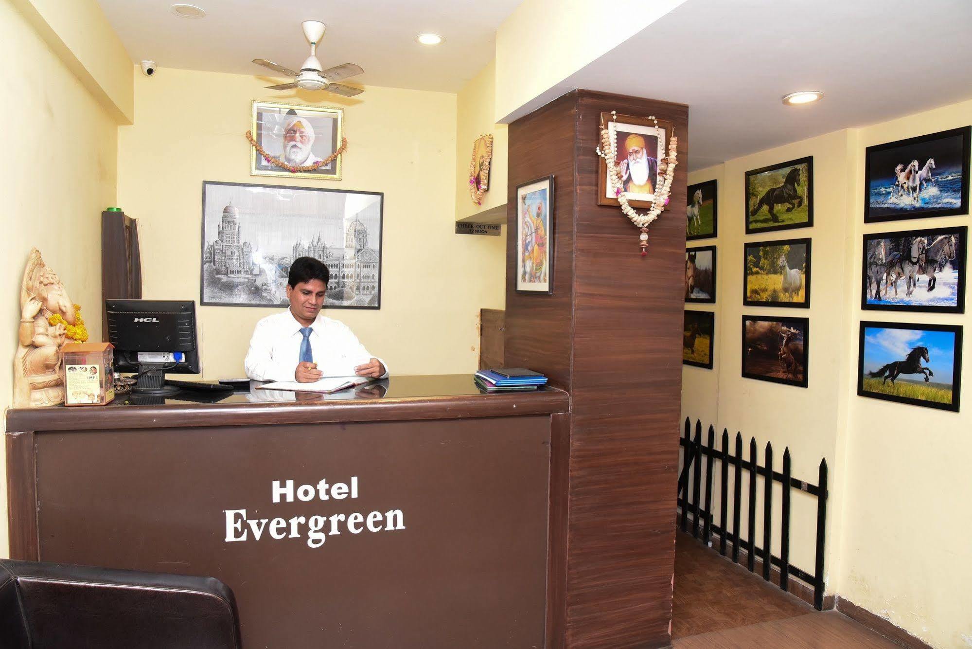 Hotel Evergreen Mumbai Exterior photo
